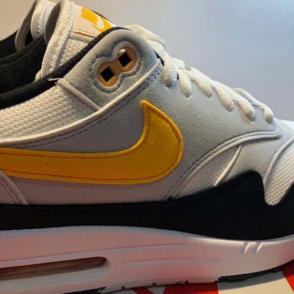 Nike Air Max 1 White University Gold Black size 10.5 Men's Women’s 12 “Batman” - Picture 7 of 15